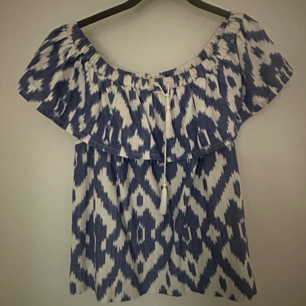 Madewell Ruffled Flutter Sleeve Blouse in Blue and White